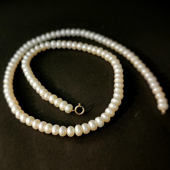 Jewelry - 18 in. Vintage Japanese Freshwater Pearls